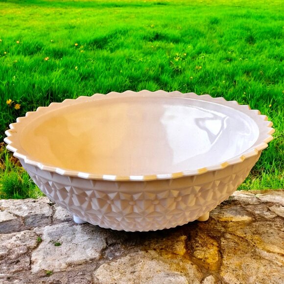 Vintage 50's Pink Milk Glass Bowl Jeannette Buttons & Bows Pattern Large Footed - Picture 7 of 14